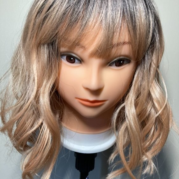 Peach Wig with Air Bangs - Picture 8 of 12